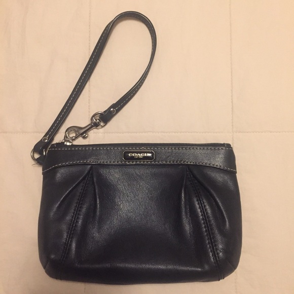 Coach Handbags - Coach Leather Wristlet